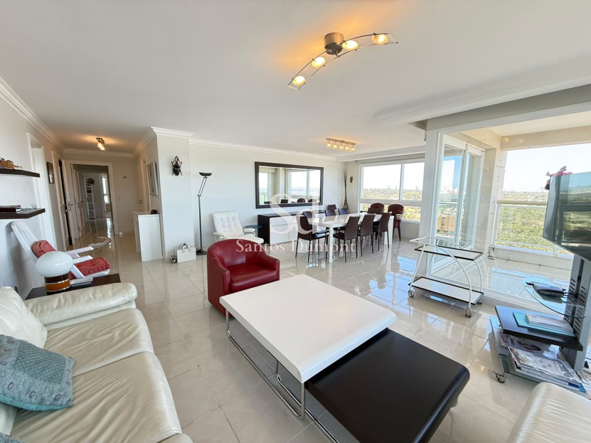 EN VENTA - Apartamento Premium con Vista al Mar, Playa Mansa
