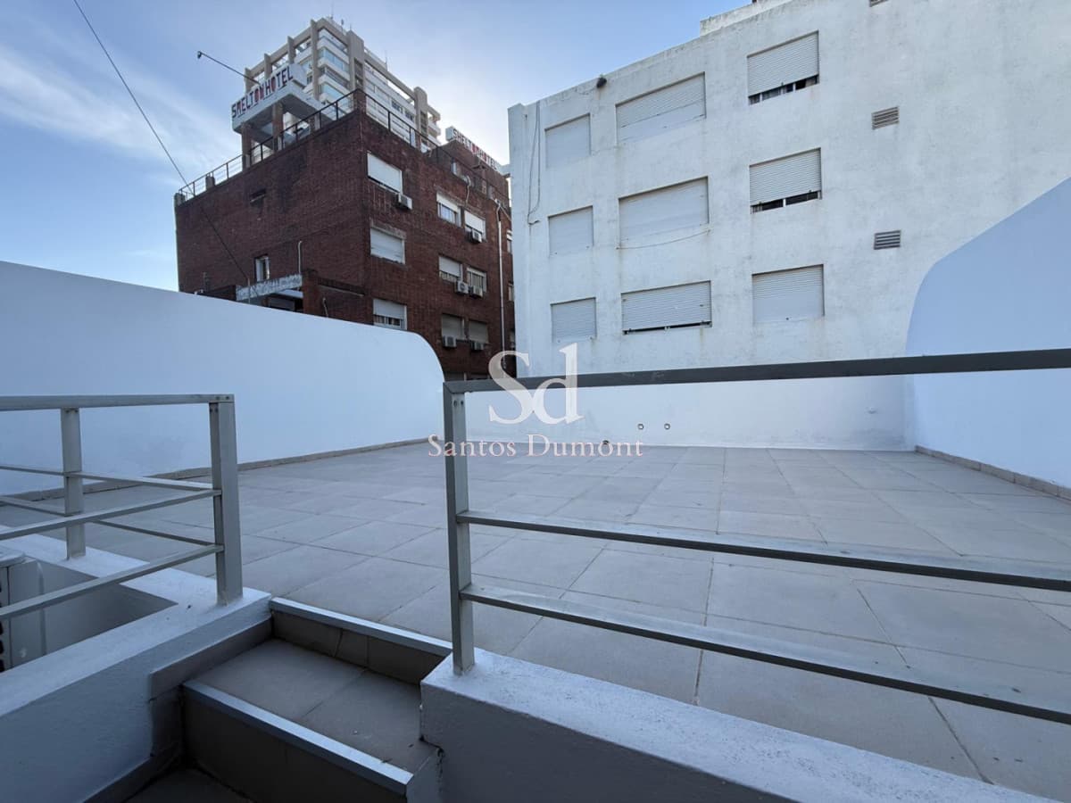 Apartamento en venta 1 dormitorio y medio, gran terraza