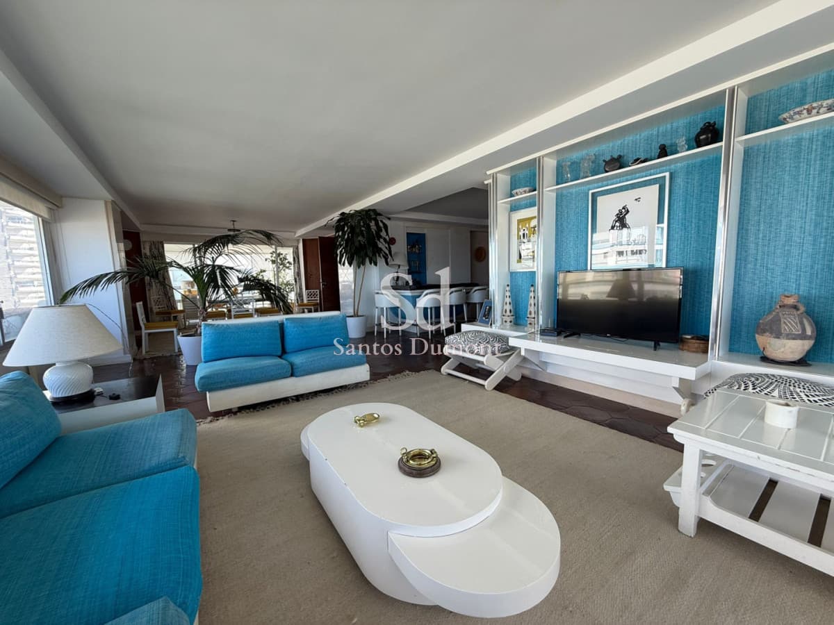 Apartamento Venta - 4 dormitorios - Punta del Este