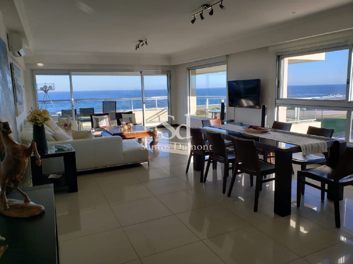 Apartamento en Punta del Este, Brava