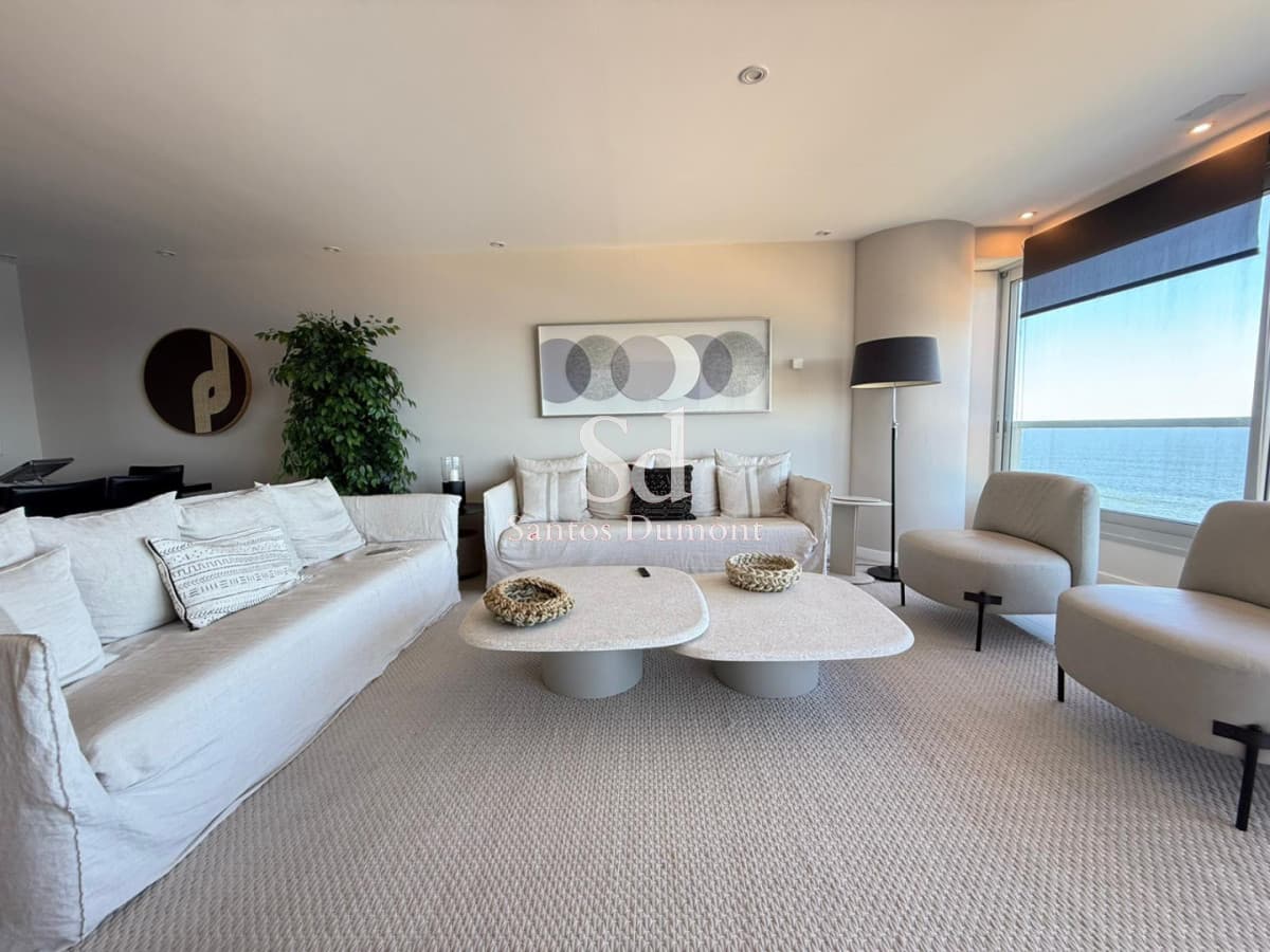 Apartamento en venta Primera Linea playa Brava