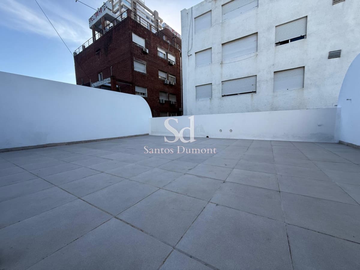 Apartamento en venta 1 dormitorio y medio, gran terraza