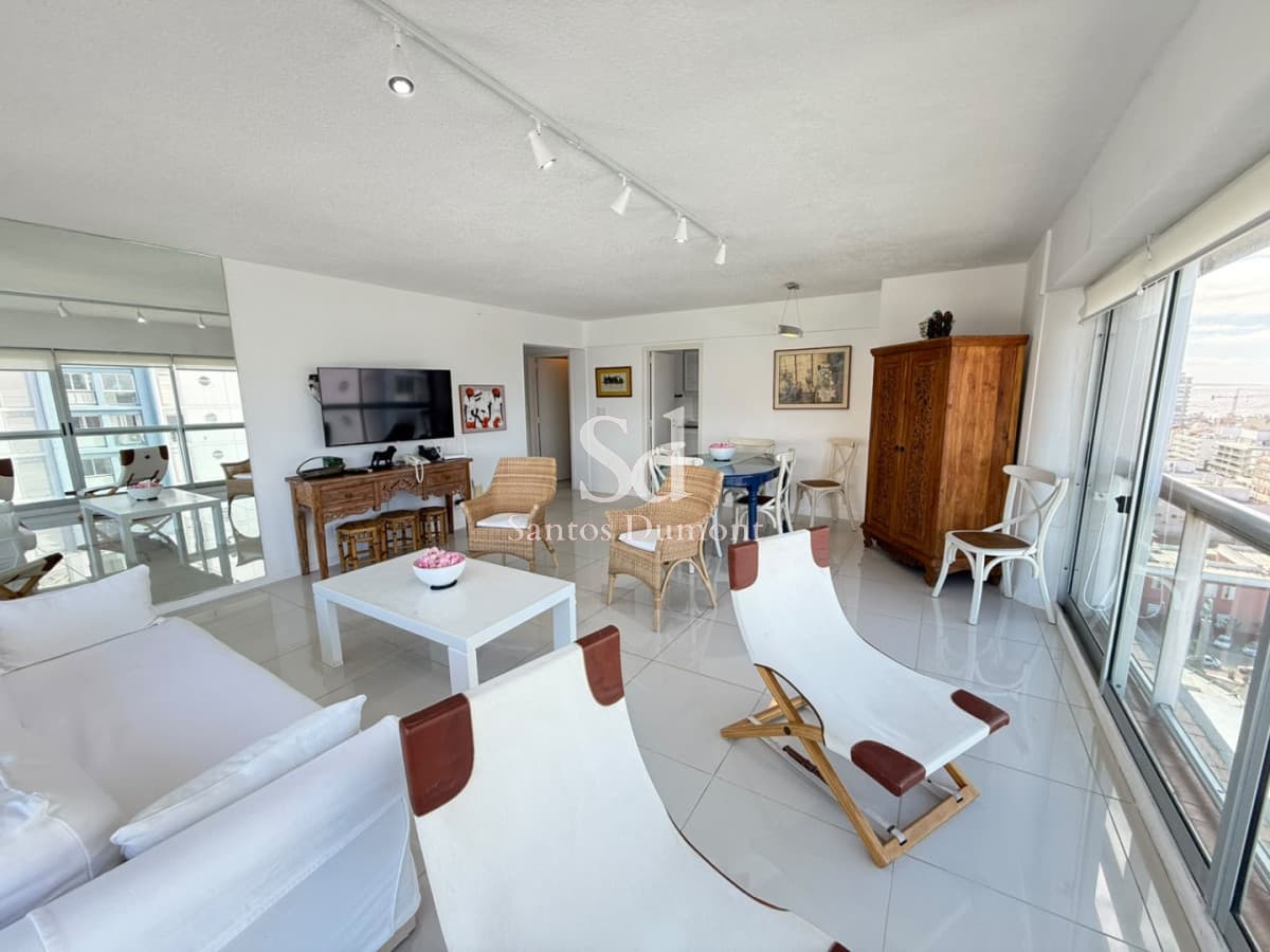 EN VENTA - 2 dormitorios con vista al Mar