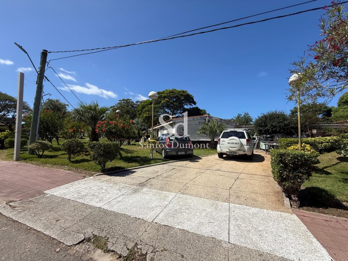 Venta Casa Punta del Este Av. Roosevelt