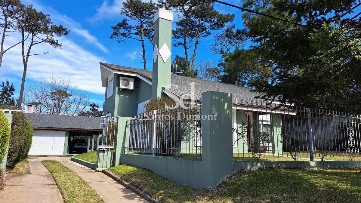 VENTA - CASA EN PINARES