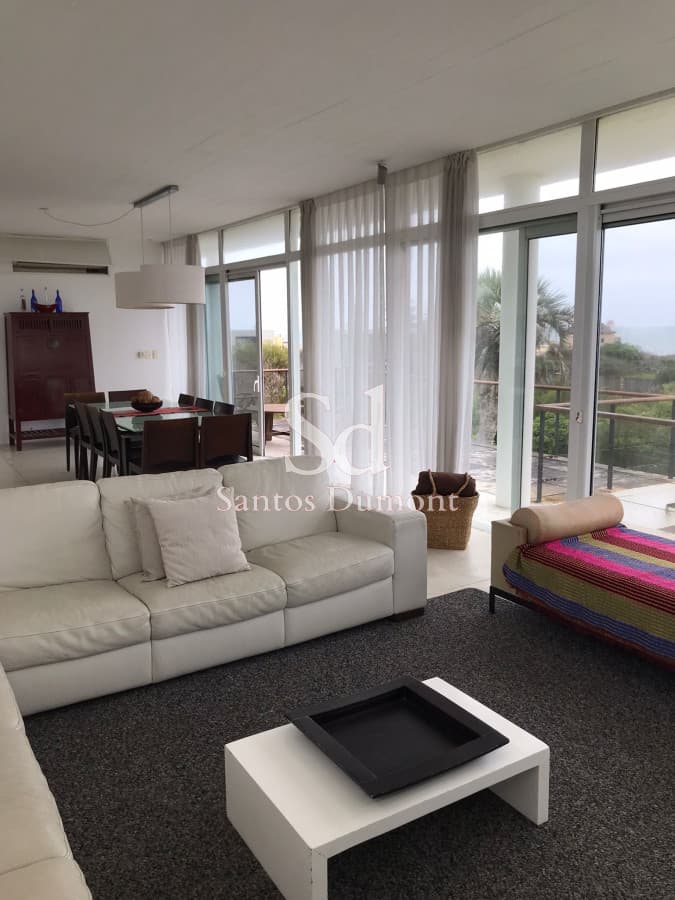 Casa en Manantiales, Punta Piedras