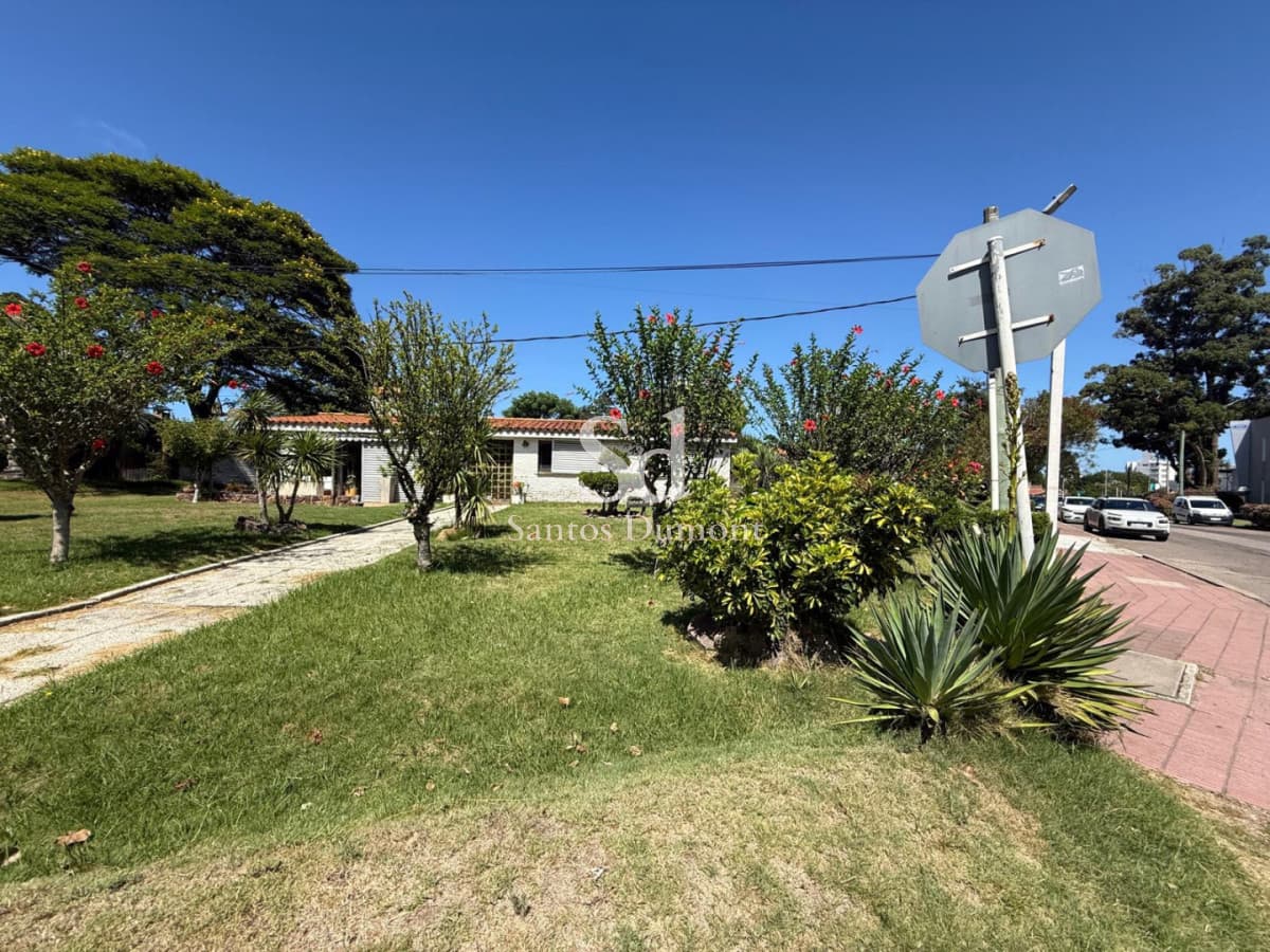 Venta Casa Punta del Este Av. Roosevelt