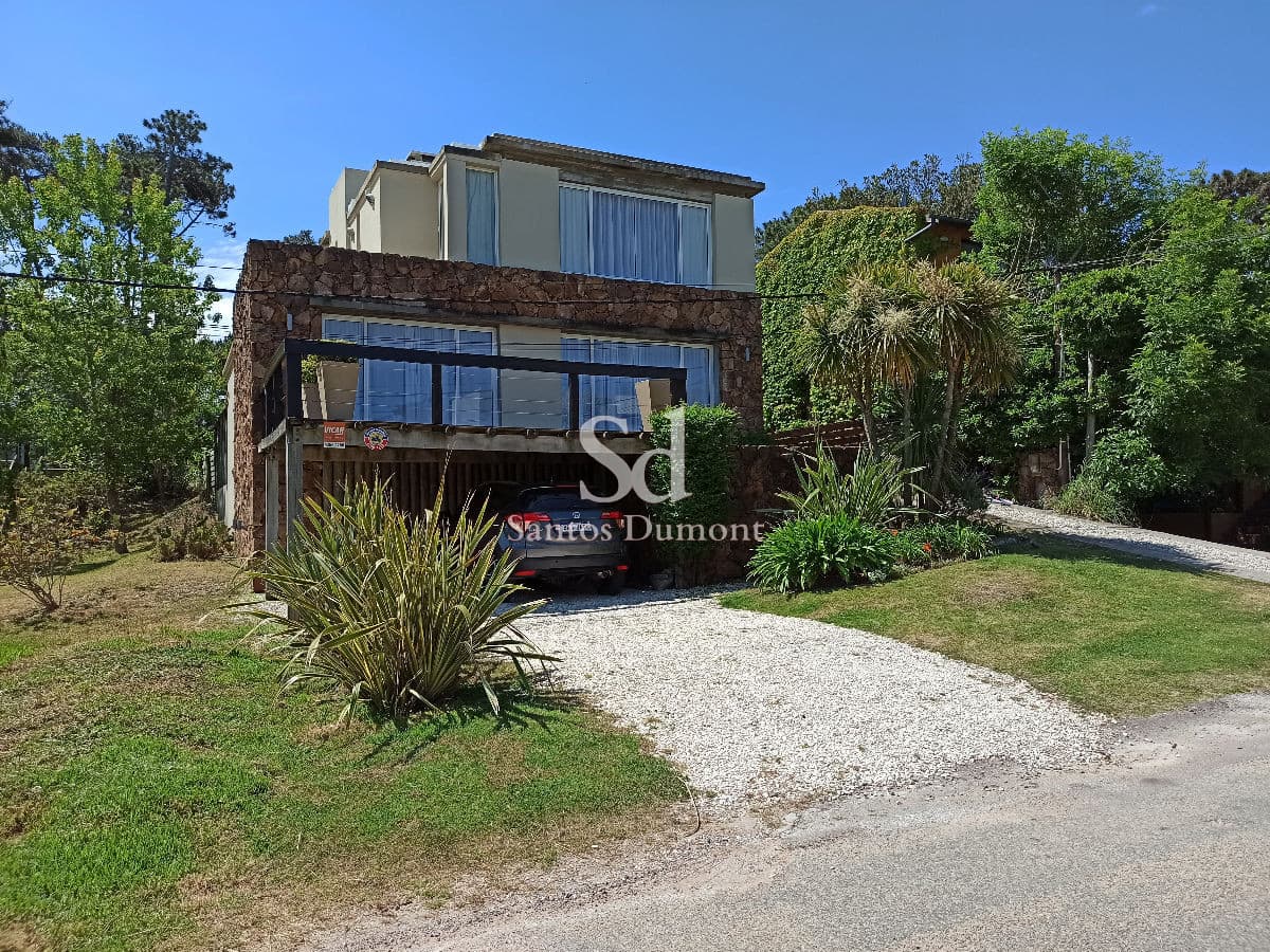 Casa en La Barra, Montoya