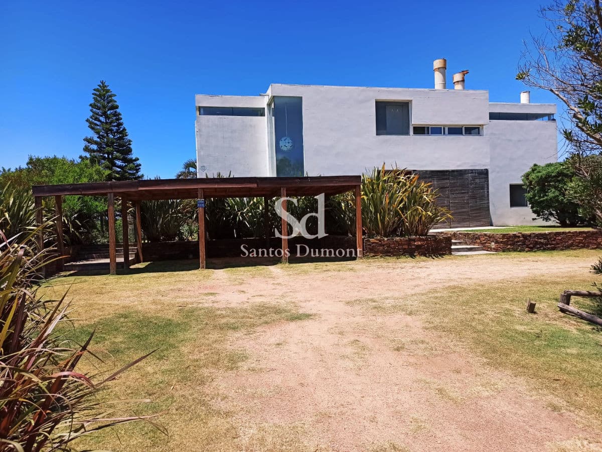 Casa en Manantiales, Punta Piedras
