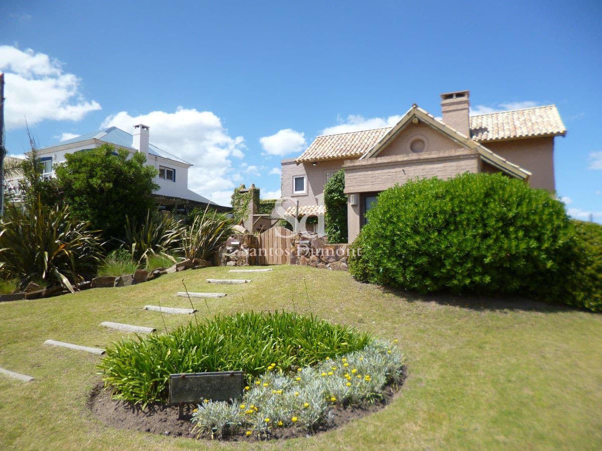 Casa en La Barra, Montoya