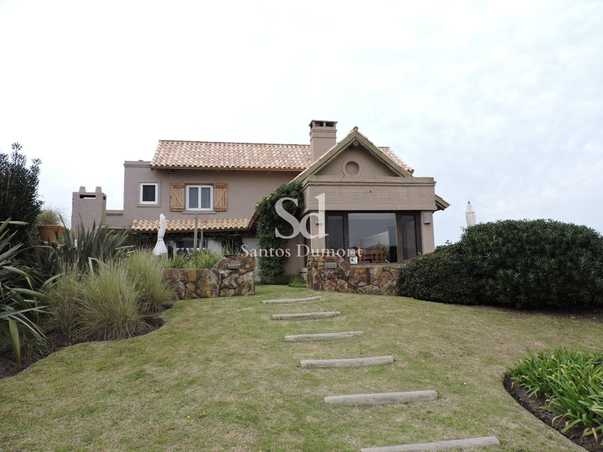 Casa en La Barra, Montoya