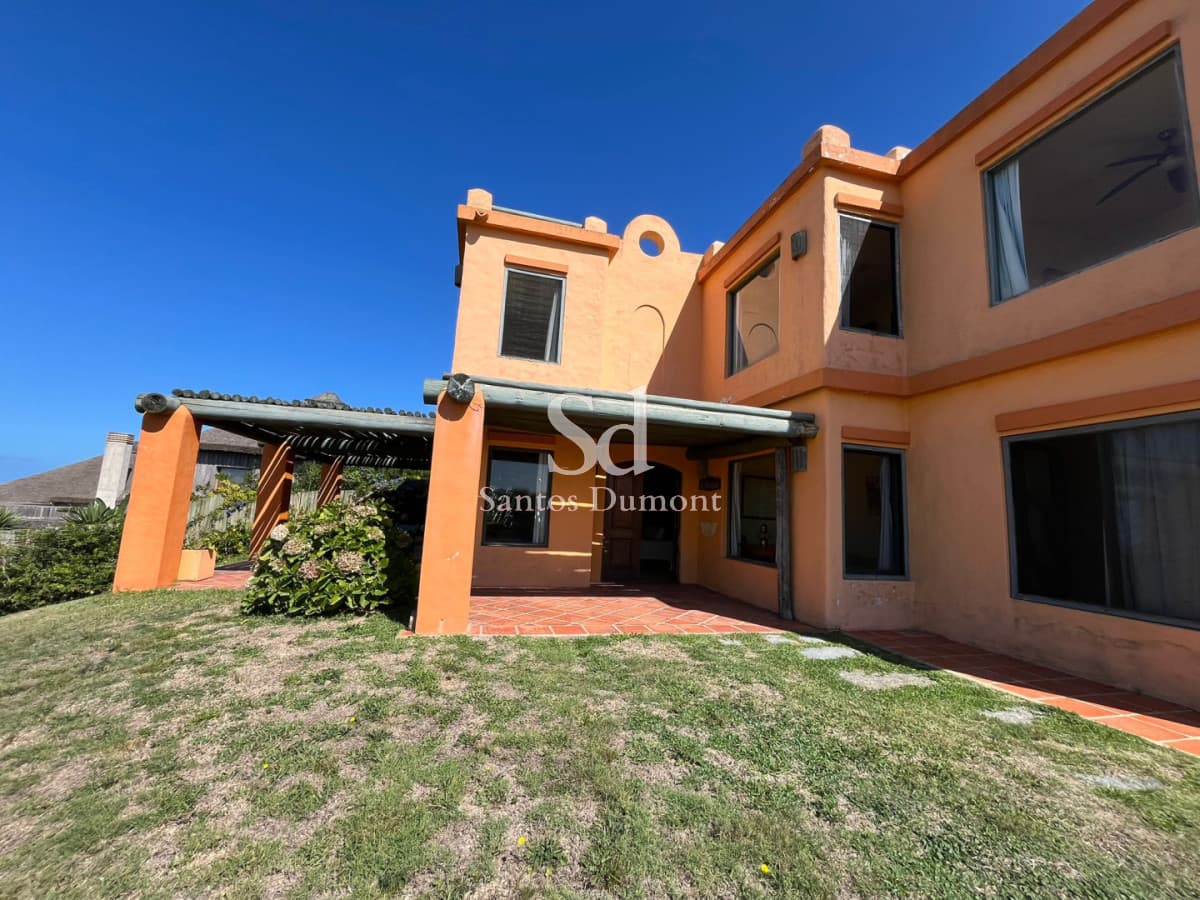 VENTA - EXCELENTE PROPIEDAD