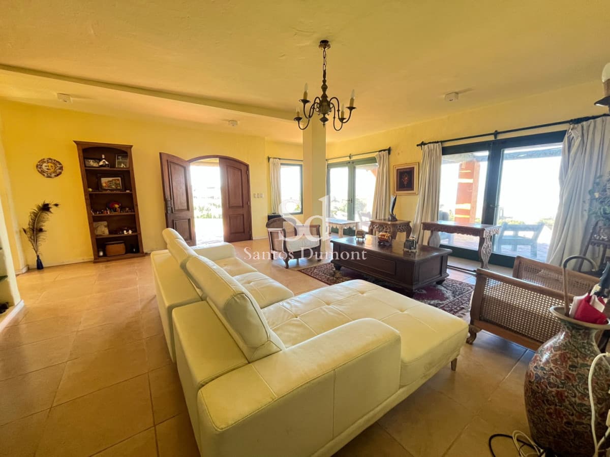 VENTA - EXCELENTE PROPIEDAD