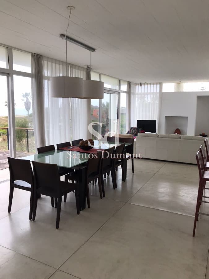 Casa en Manantiales, Punta Piedras