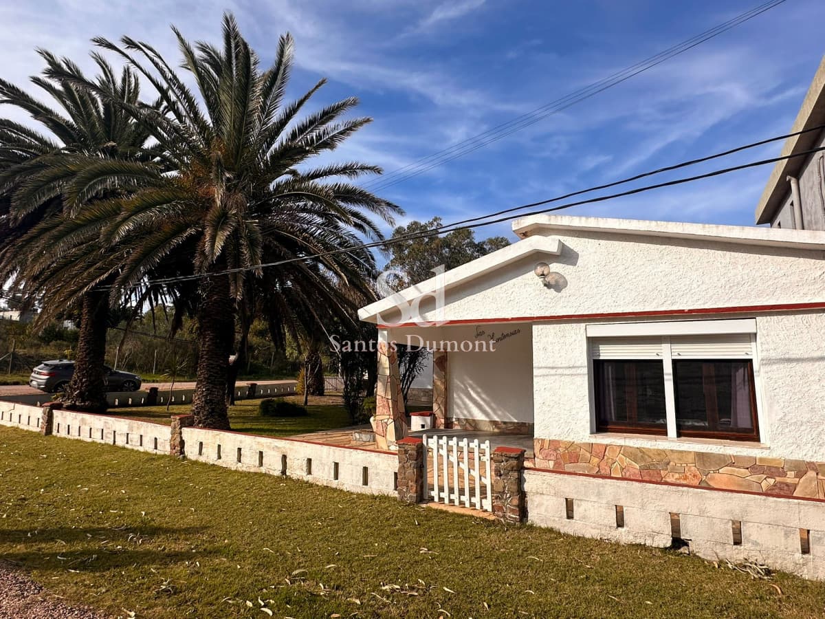 VENTA - A METROS DEL MAR