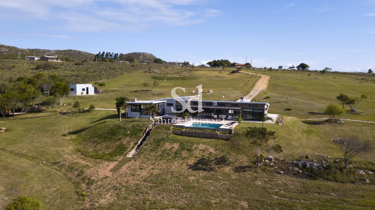ESPECTACULAR CHACRA A LA VENTA