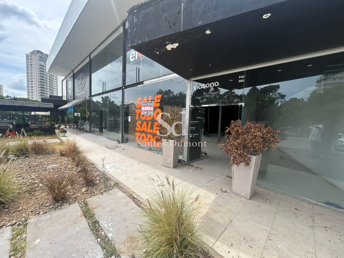 Local en Av Italia, Punta del Este