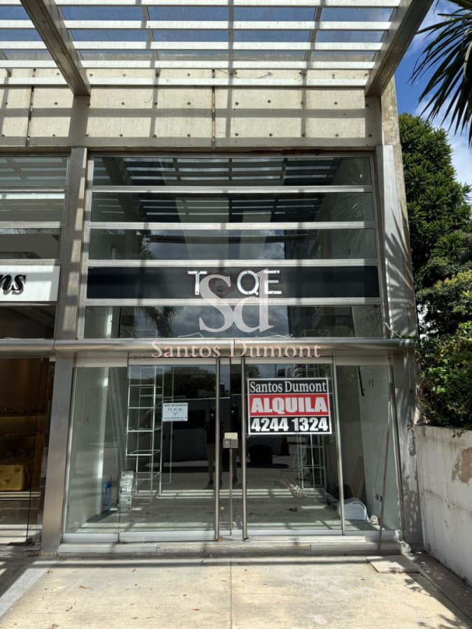Alquiler de Local en calle 20, Punta del Este