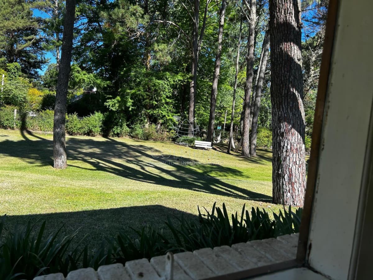 Hermosa casa en venta en Barrio Lugano Arbolada