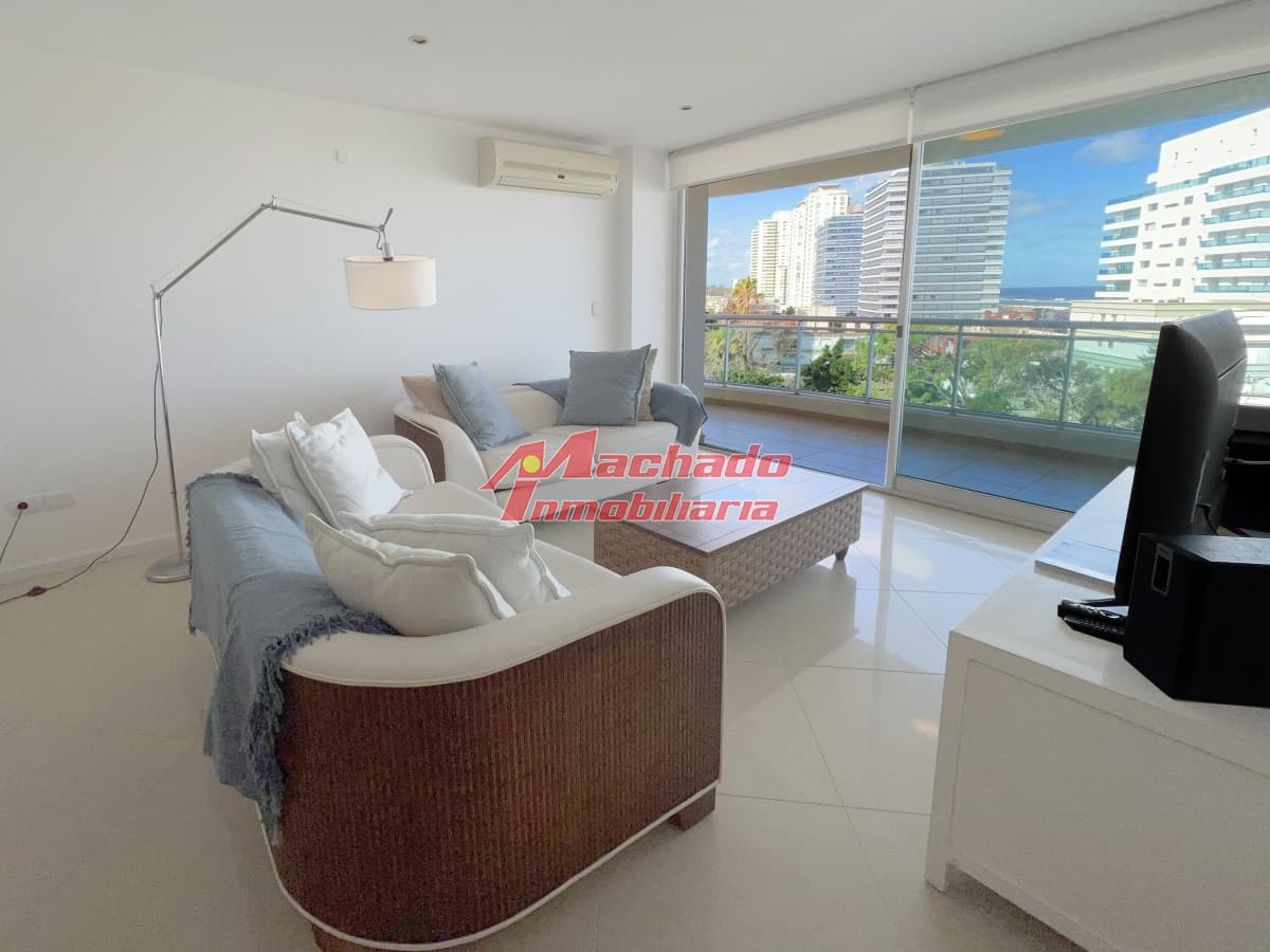 Apartamento con vista a la Playa Brava