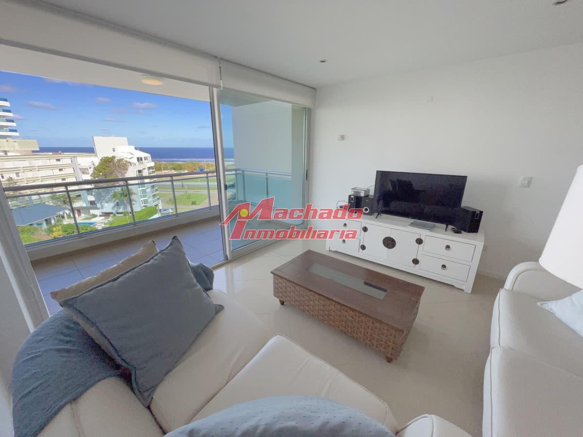 Apartamento con vista a la Playa Brava