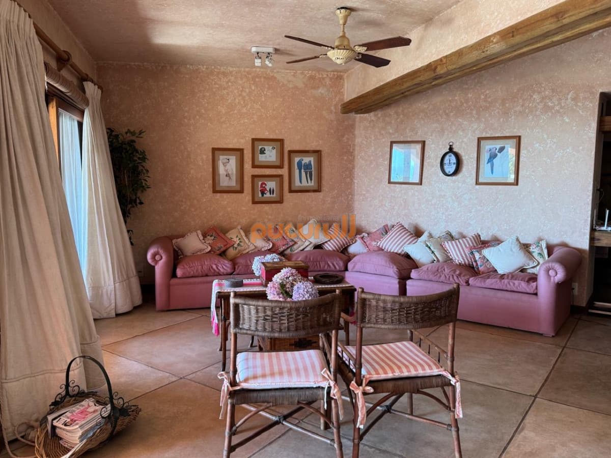 ¡Apartamento con vista al atardecer!.