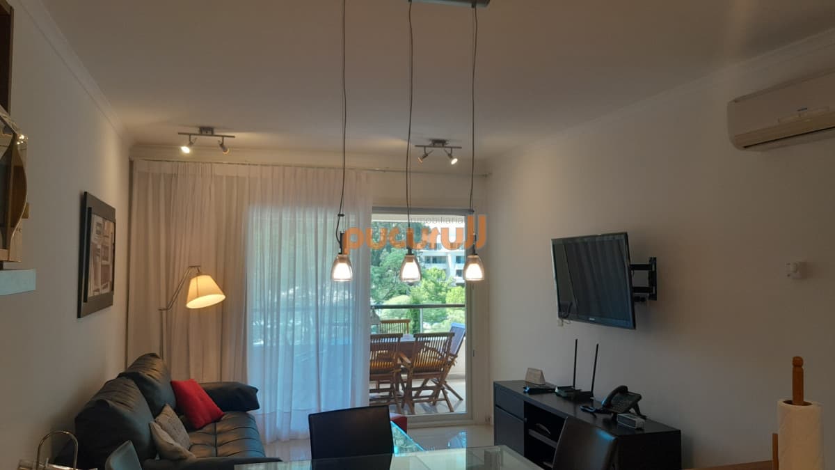 HERMOSO DEPARTAMENTO EN GREEN PARK CON VISTA!