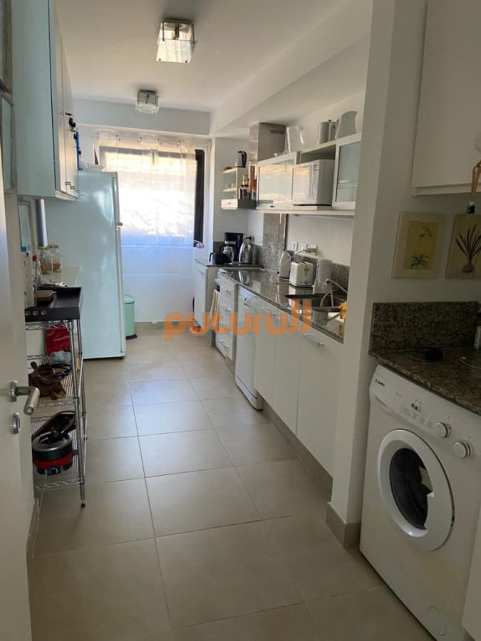 Venta y alquiler de apartamento de dos dormitorios con parrillero de uso exclusivo en Punta Ballena