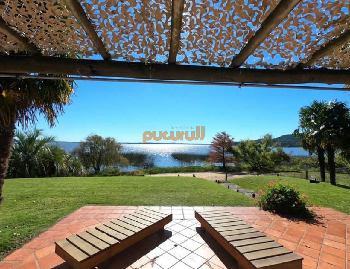 Casa en Punta Ballena, Laguna del Sauce