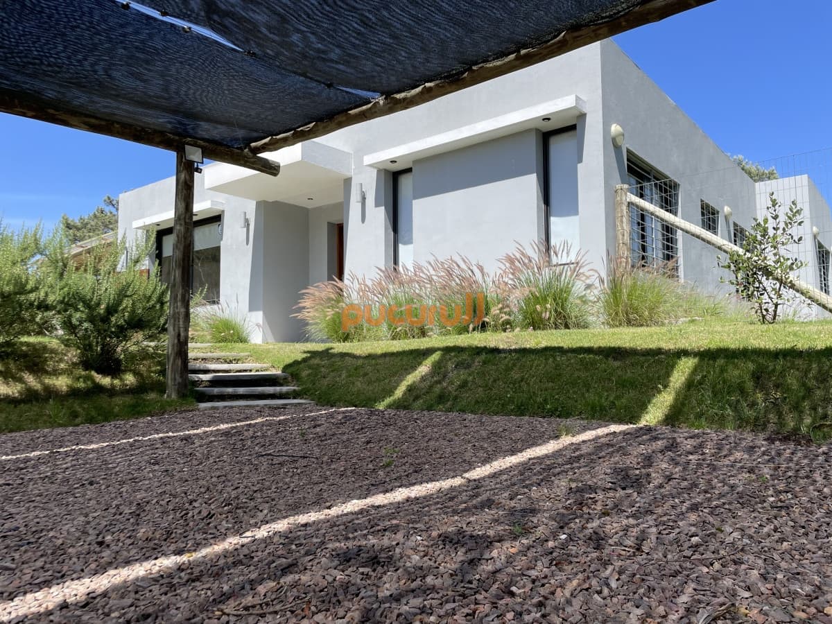 Disfrutable casa en una planta!