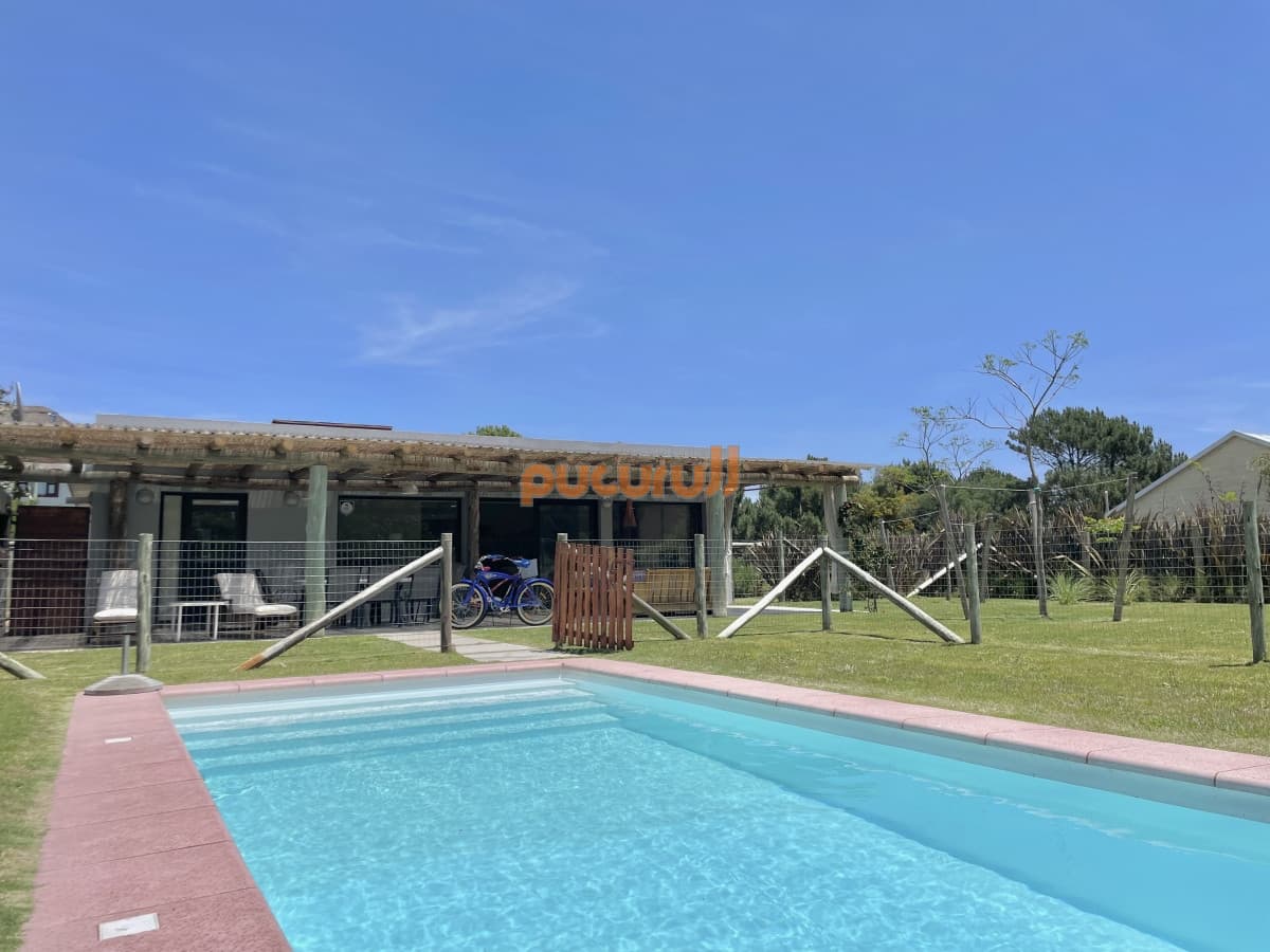 Disfrutable casa en una planta!