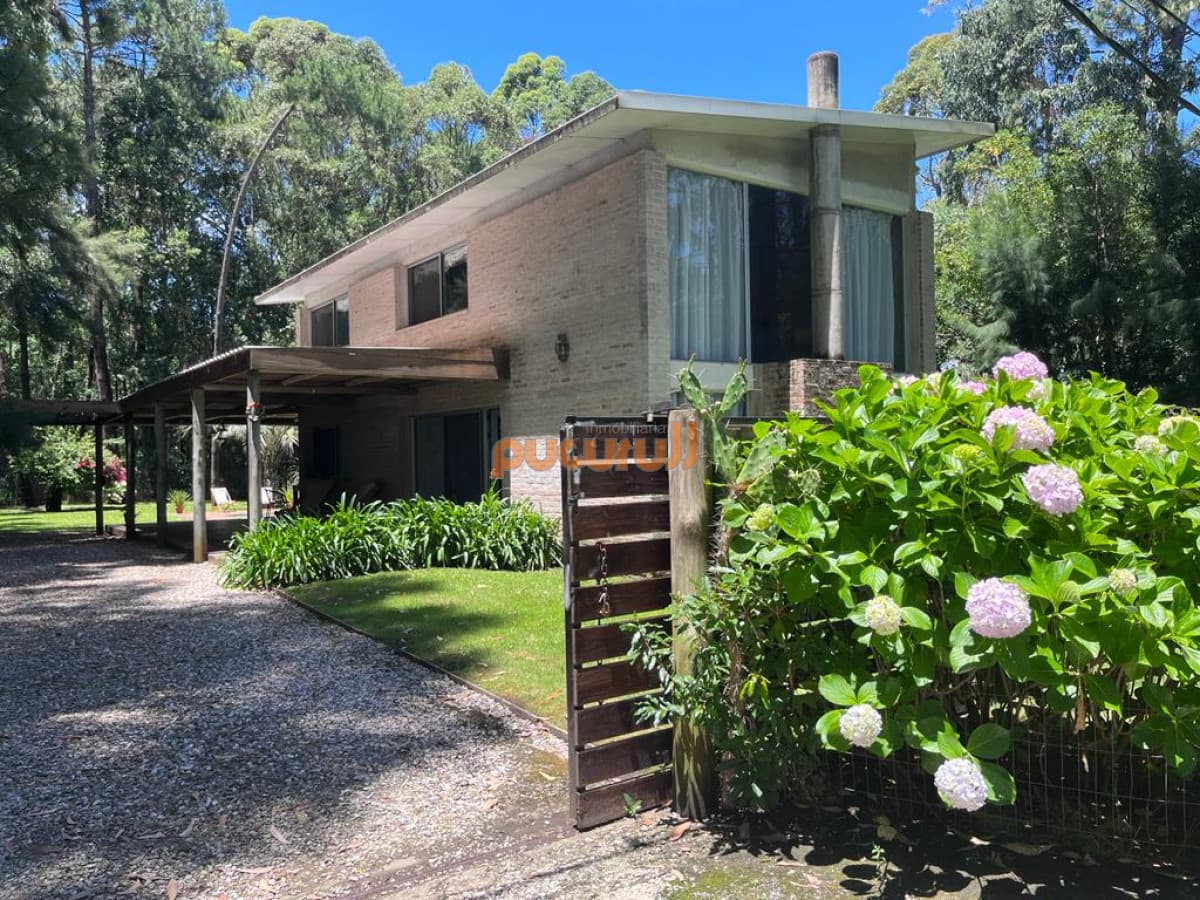 Casa en Punta Ballena, Portezuelo Bosque
