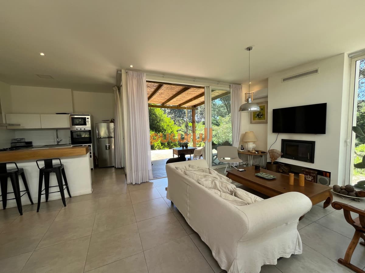 Casa en Punta Ballena, Club del Lago