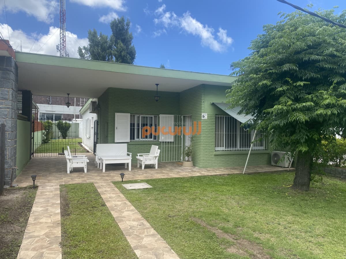 Vidala - Casa en Solanas.