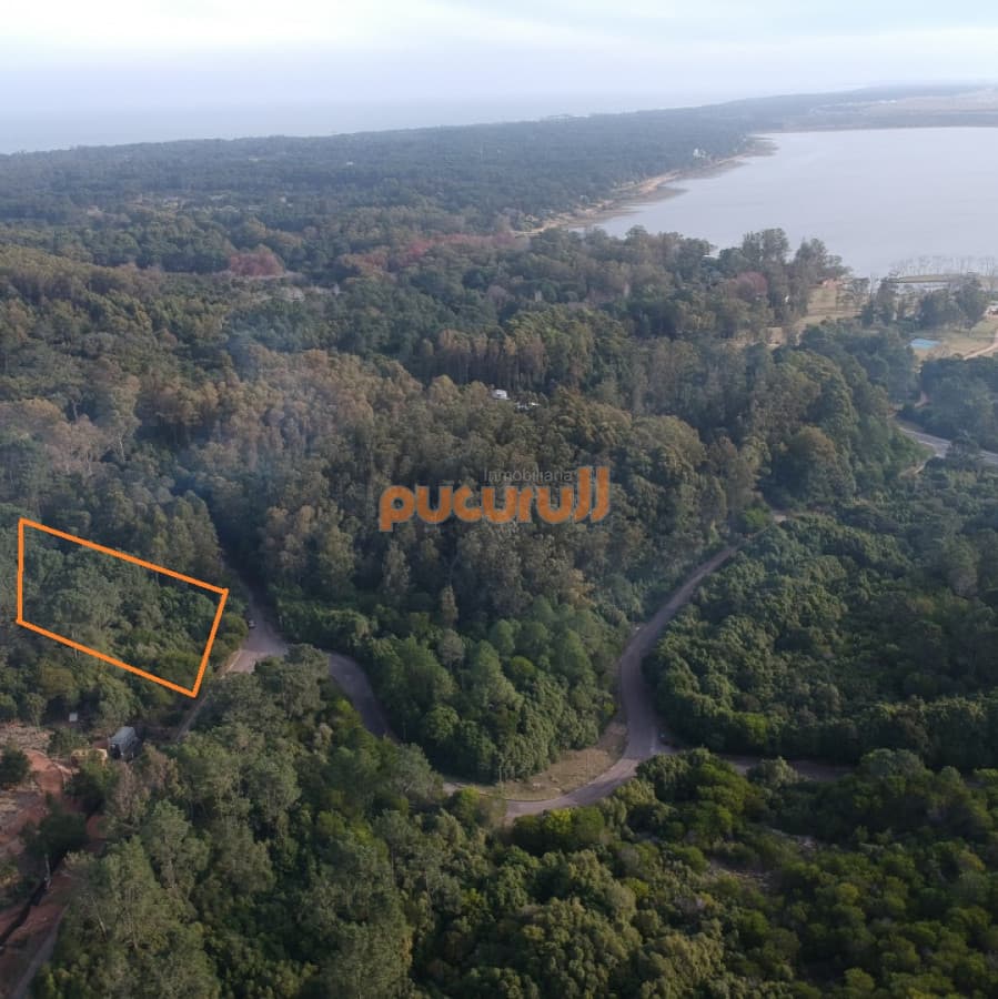 Terreno en Punta Ballena, Las Cumbres