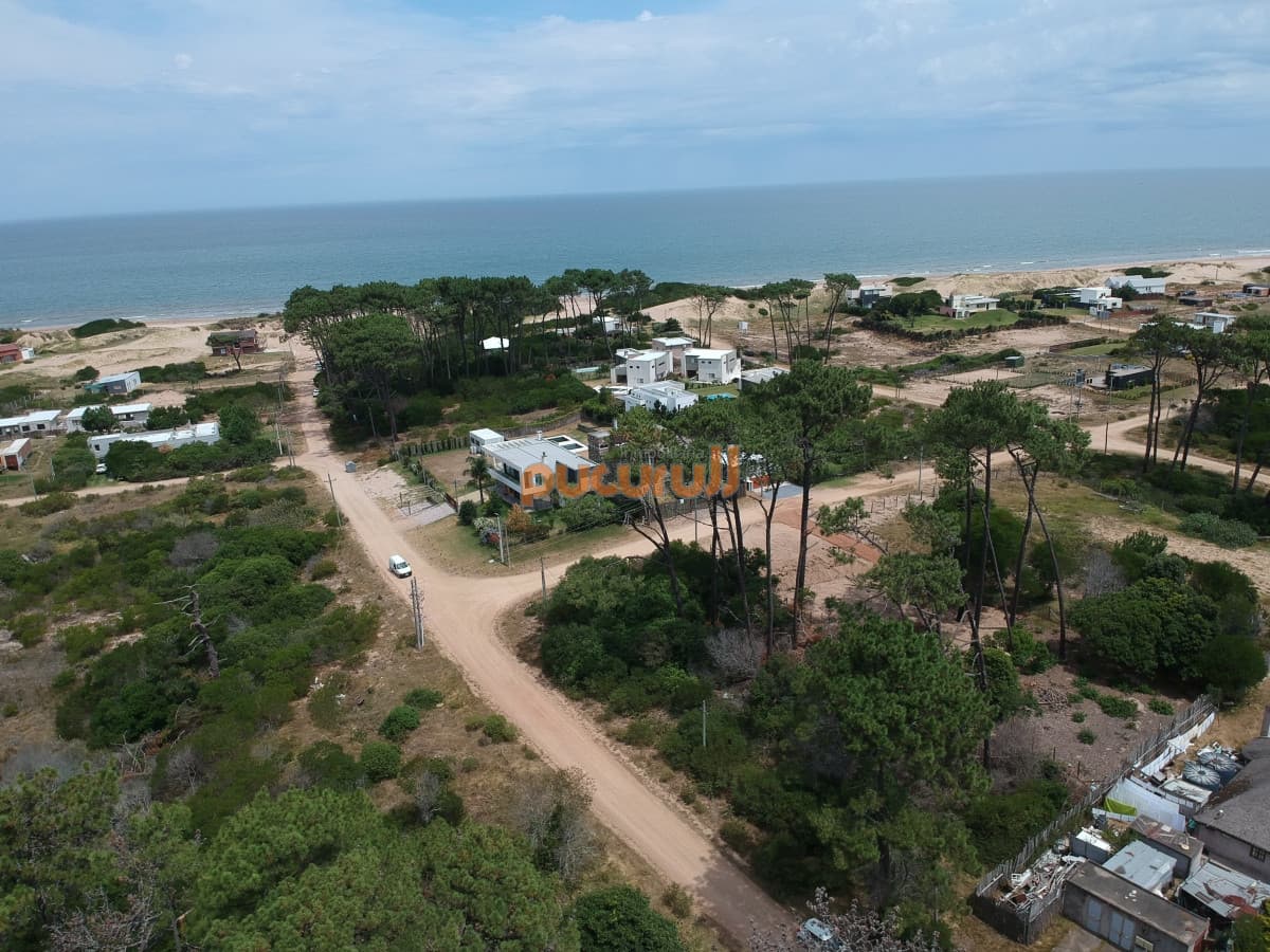 Muy buena esquina cerca del Mar!