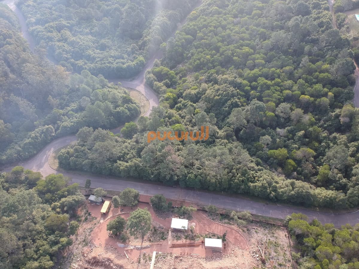 Venta de lote en Las Cumbres.