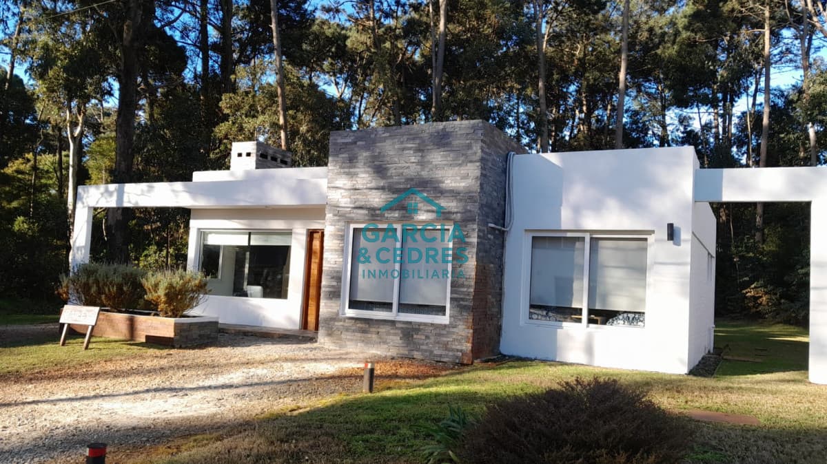 Casa en Punta Ballena, Complejo Solanas