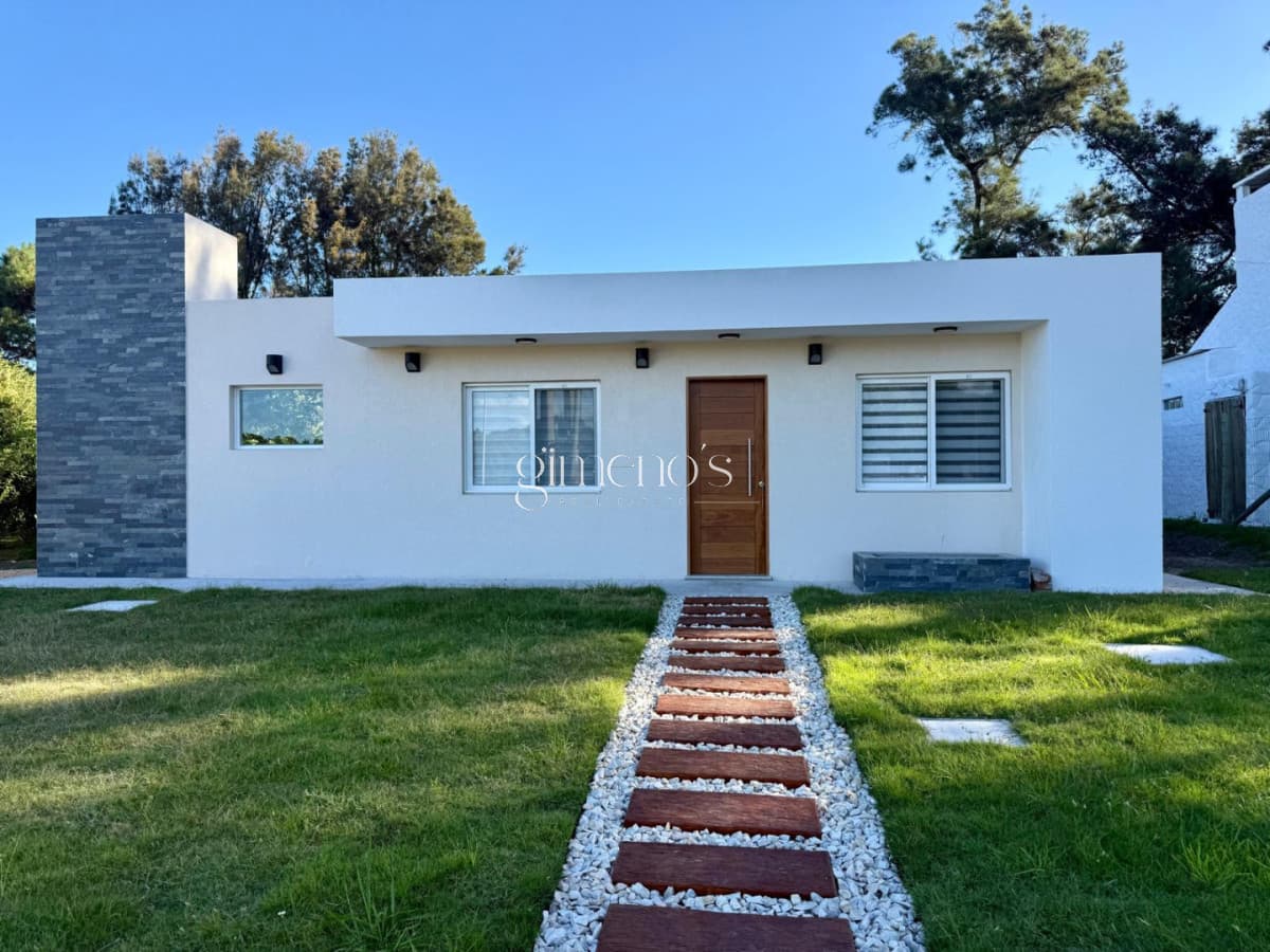 Casa 2 Dormitorios a estrenar en Tio Tom - Punta ballena