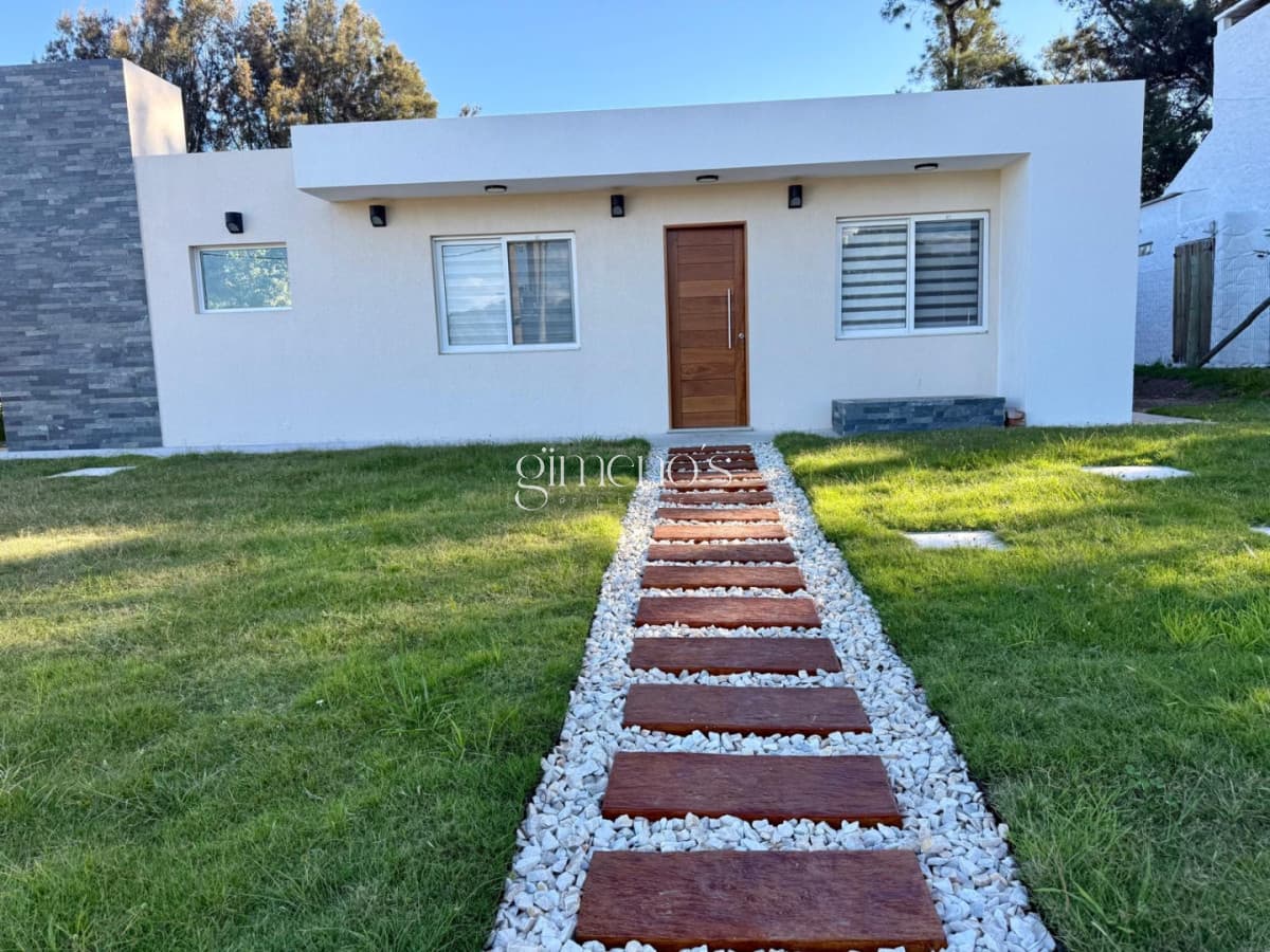 Casa 2 Dormitorios a estrenar en Tio Tom - Punta ballena