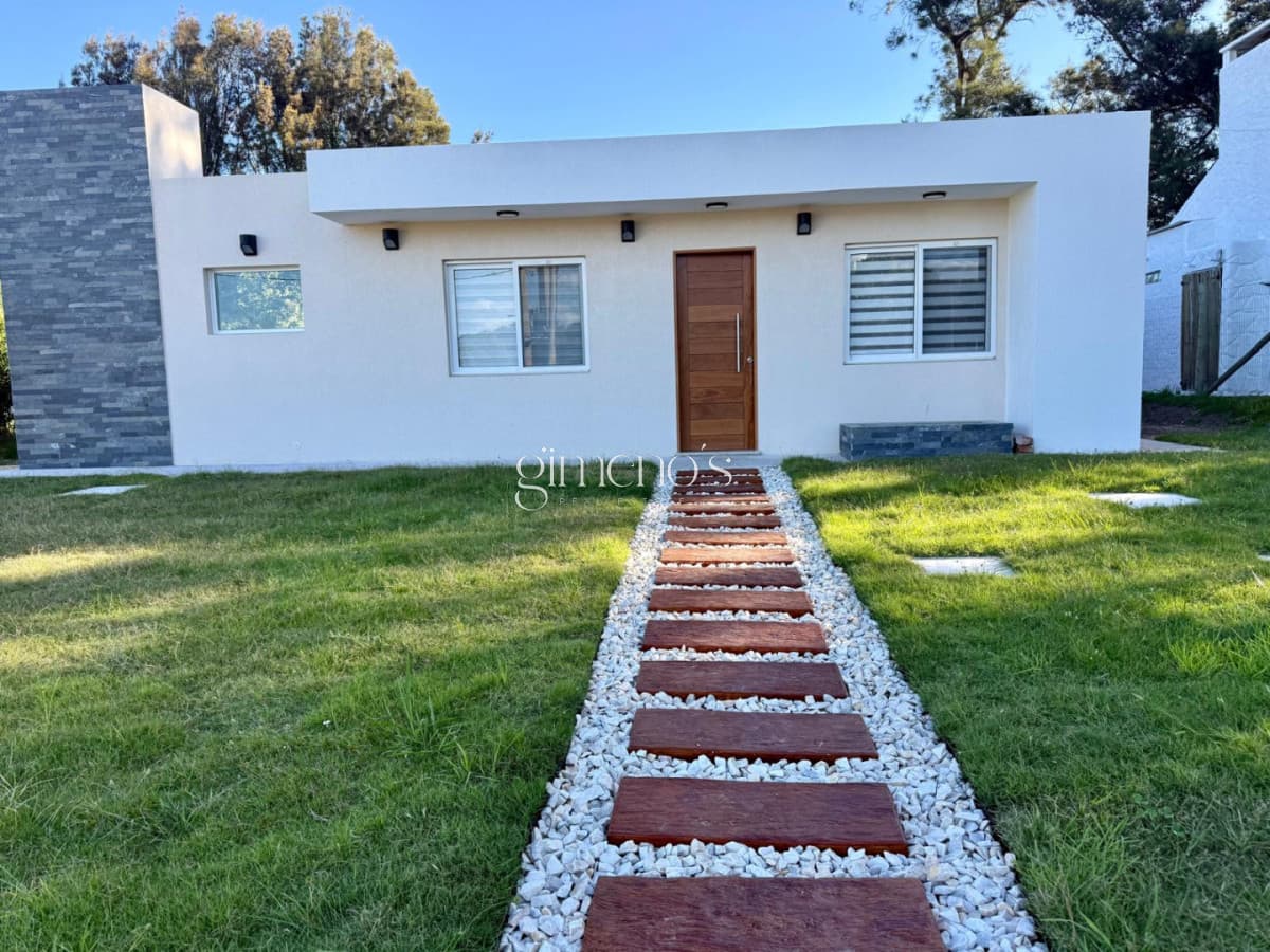 Casa 2 Dormitorios a estrenar en Tio Tom - Punta ballena