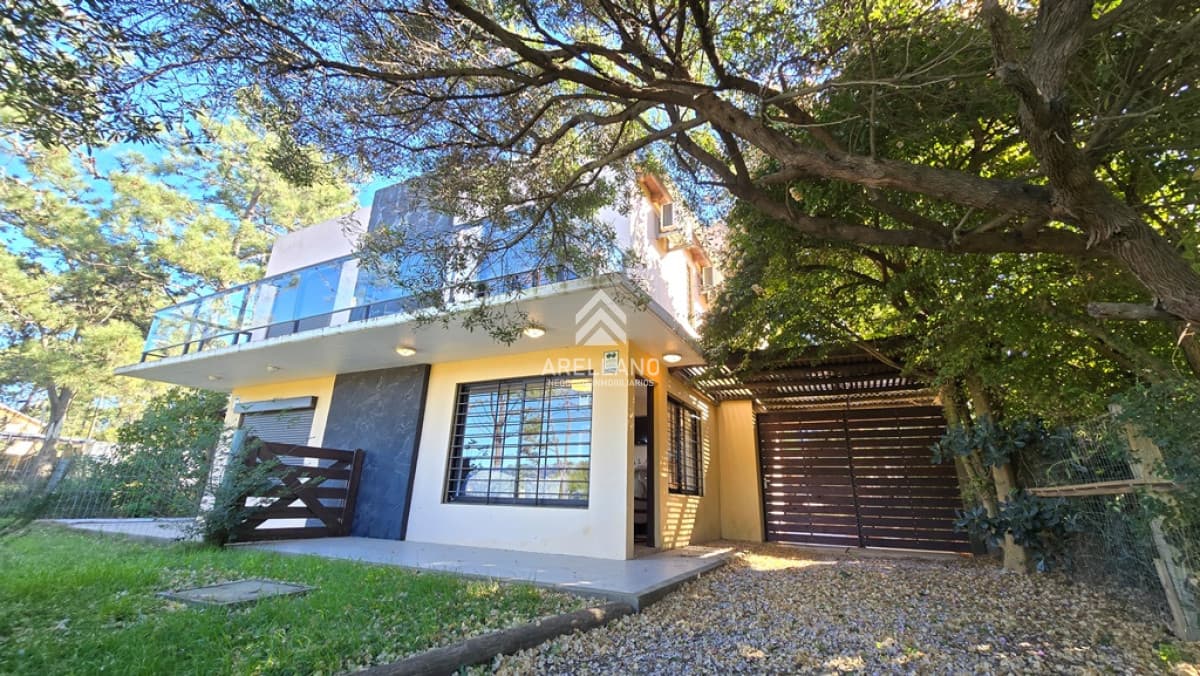 Casa ID.5431 - Casa Venta 2 Dormitorios 3 Baños, Piscina Climatizada en Punta Colorada - BARLOVENTO