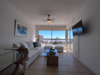 Apartamento de 2 dormitorios y medio en excelente ubicacion Brava