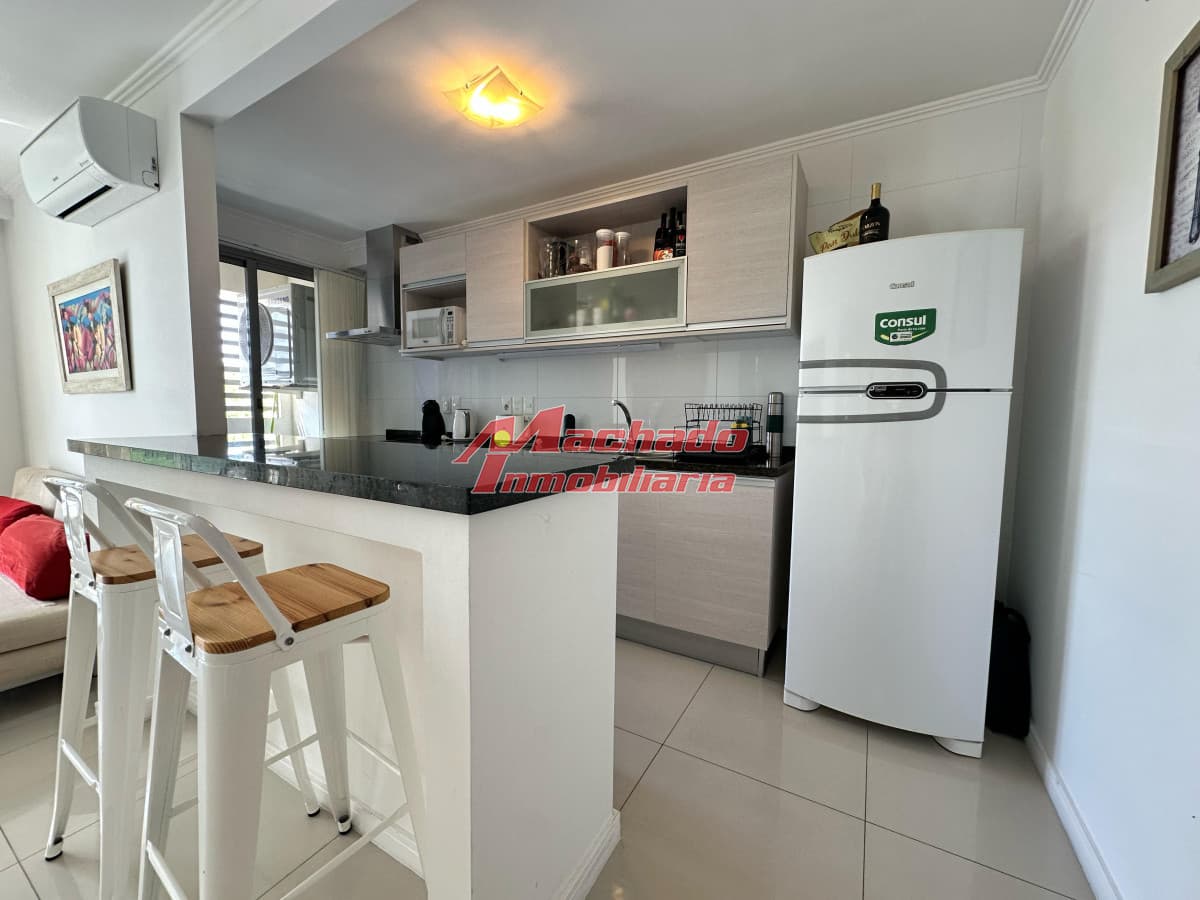 Venta de apartamento de 2 dormitorios en Place Lafayette - Punta del Este