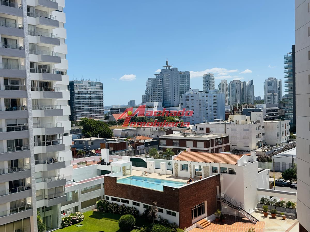 Apartamento de 2 dormitorios, reciclado, en Alquiler, en Punta del Este