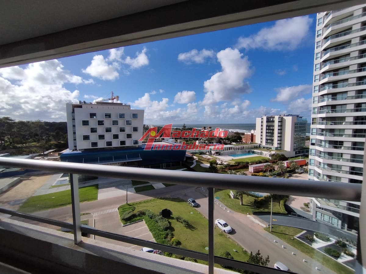 Apartamento en alquiler, zona Playa brava