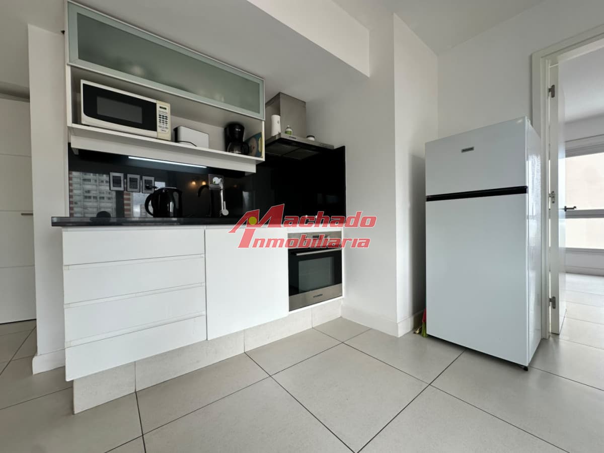 Apartamento en venta en Peninsula. 1 dormitorio. Vista al mar