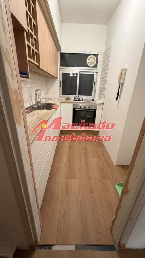 Apartamento en alquiler temporal. 2 dorm, primera linea playa Mansa