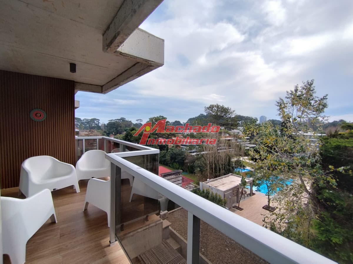 venta de apartamento con balcon en playa mansa