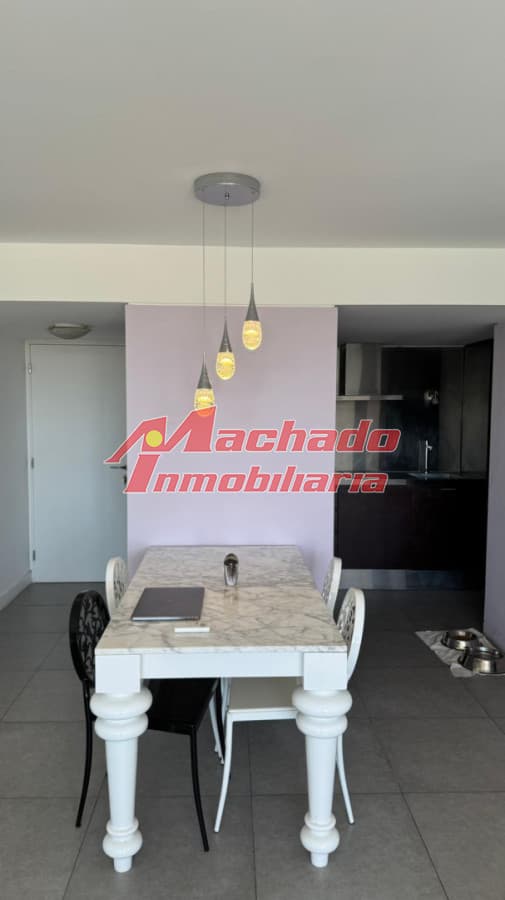 Apartamento en alquiler temporal. 1 y medio dorm, Torre de categoria